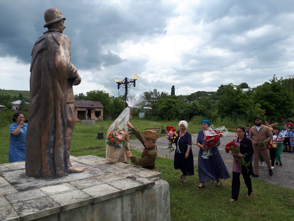 В День памяти и скорби состоялось возложение цветов к Мемориальному , павших в Великой Отечественной войне 1941-1945 гг..